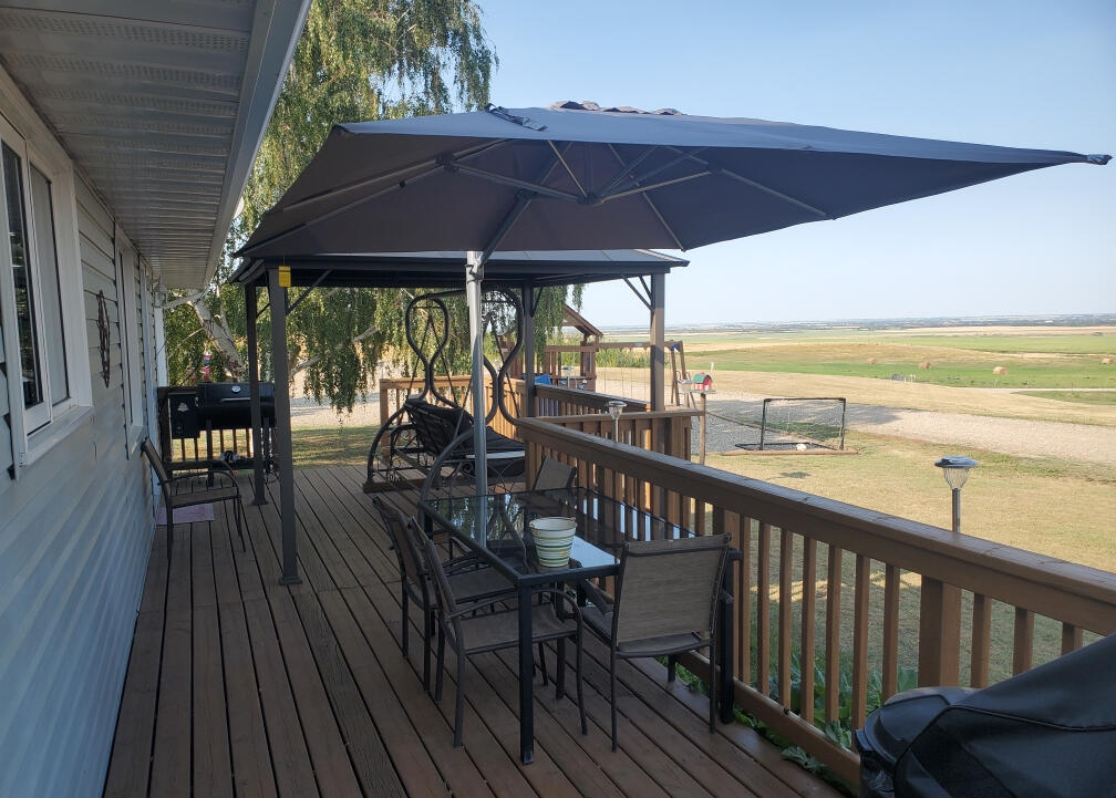 Lodge Deck, BBQ, Patio Set Highland